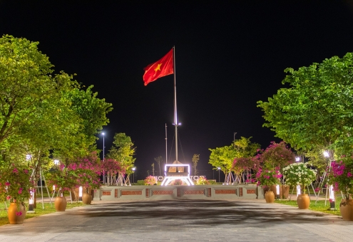 RỰC SÁNG NIỀM TỰ HÀO – NƠI SẮC CỜ TỔ QUỐC TUNG BAY ĐẦY KIÊU HÃNH
